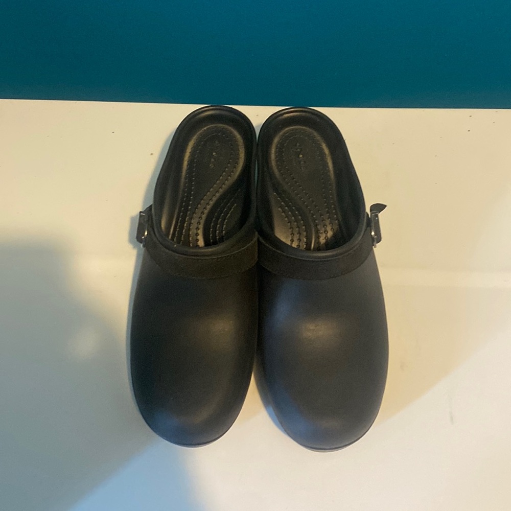 Womens like New Crocs Clog with Buckle